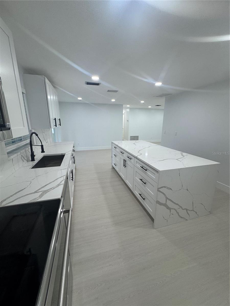 Image 24 of 48 For 2217 Palmetto Street