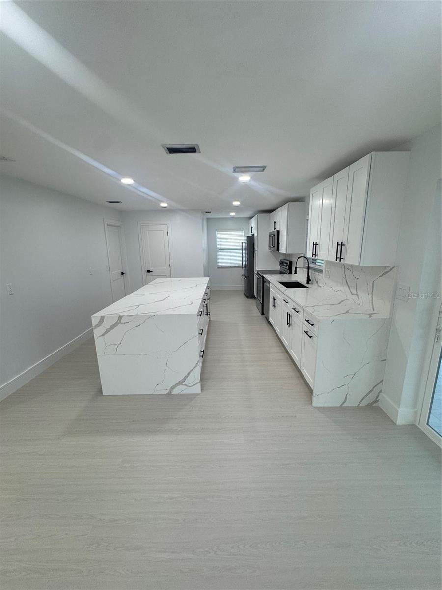 Image 27 of 48 For 2217 Palmetto Street