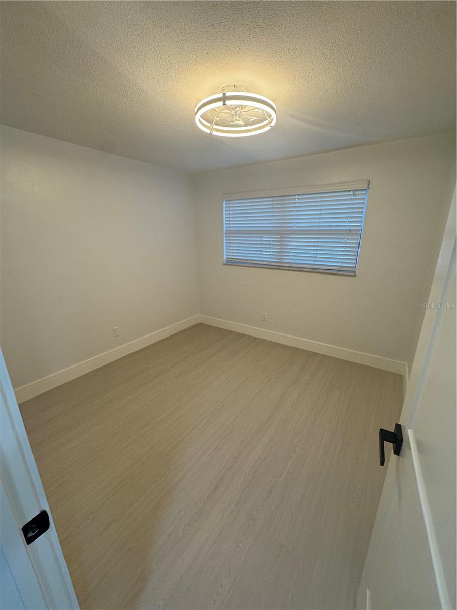 Image 35 of 48 For 2217 Palmetto Street