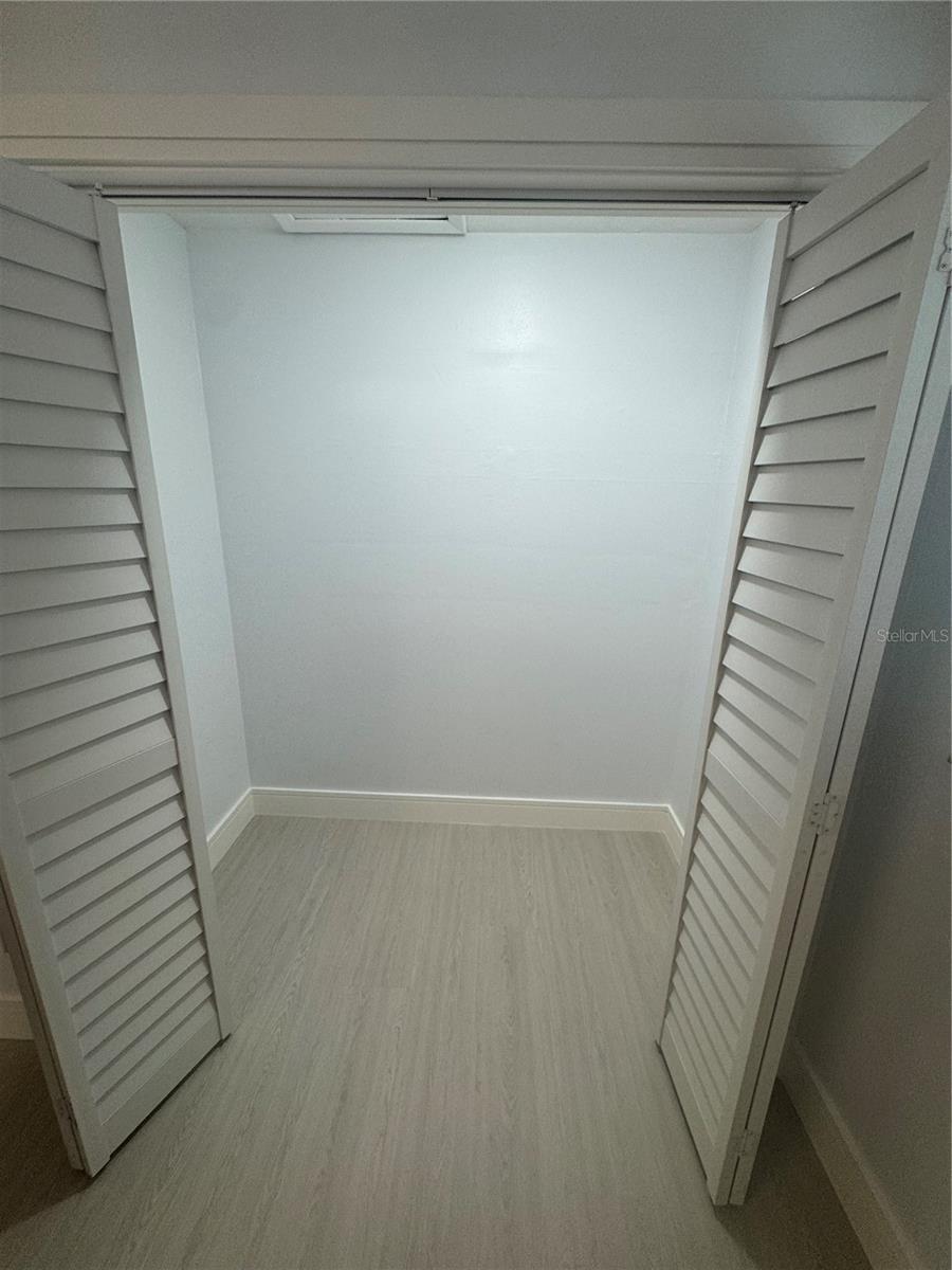 Image 37 of 48 For 2217 Palmetto Street