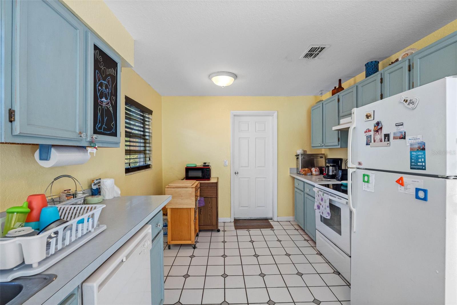 Image 18 of 37 For 3072 Rosemary Drive