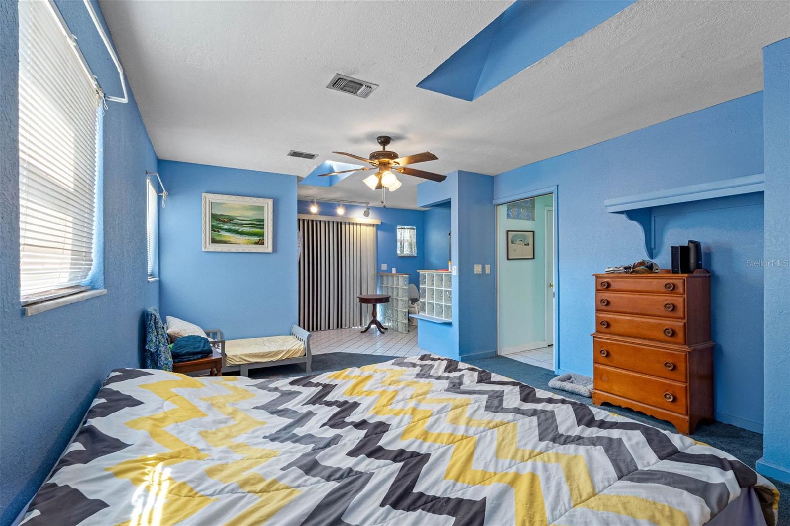 Image 4 of 37 For 3072 Rosemary Drive