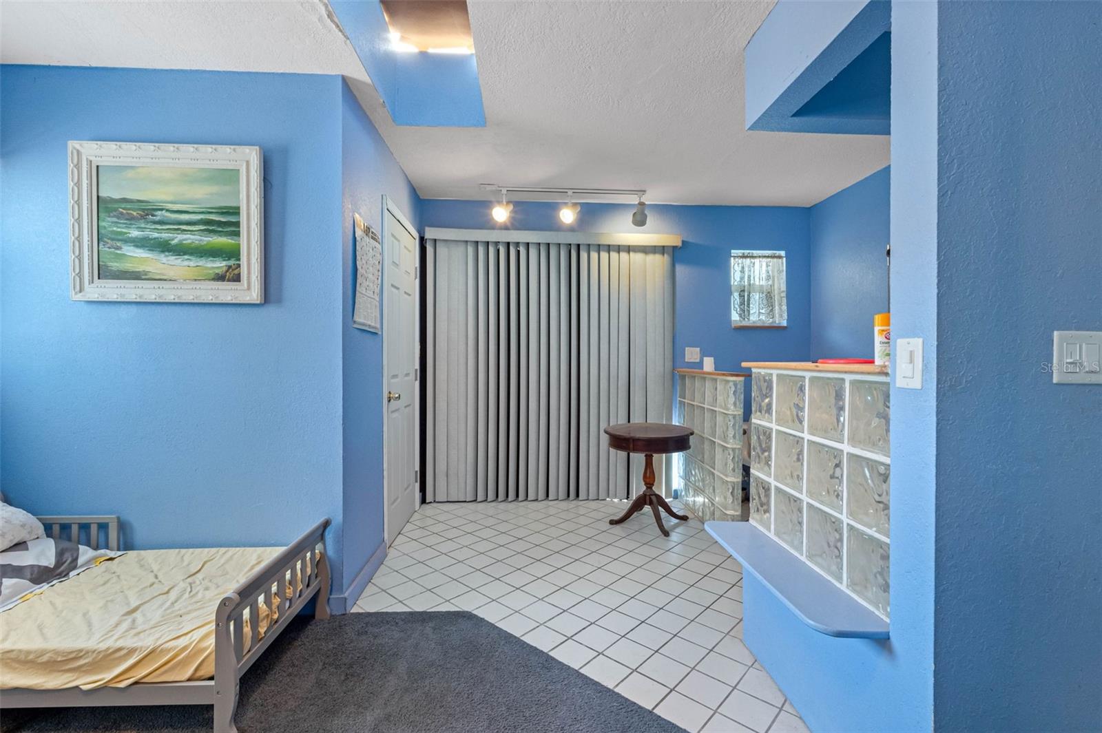 Image 5 of 37 For 3072 Rosemary Drive