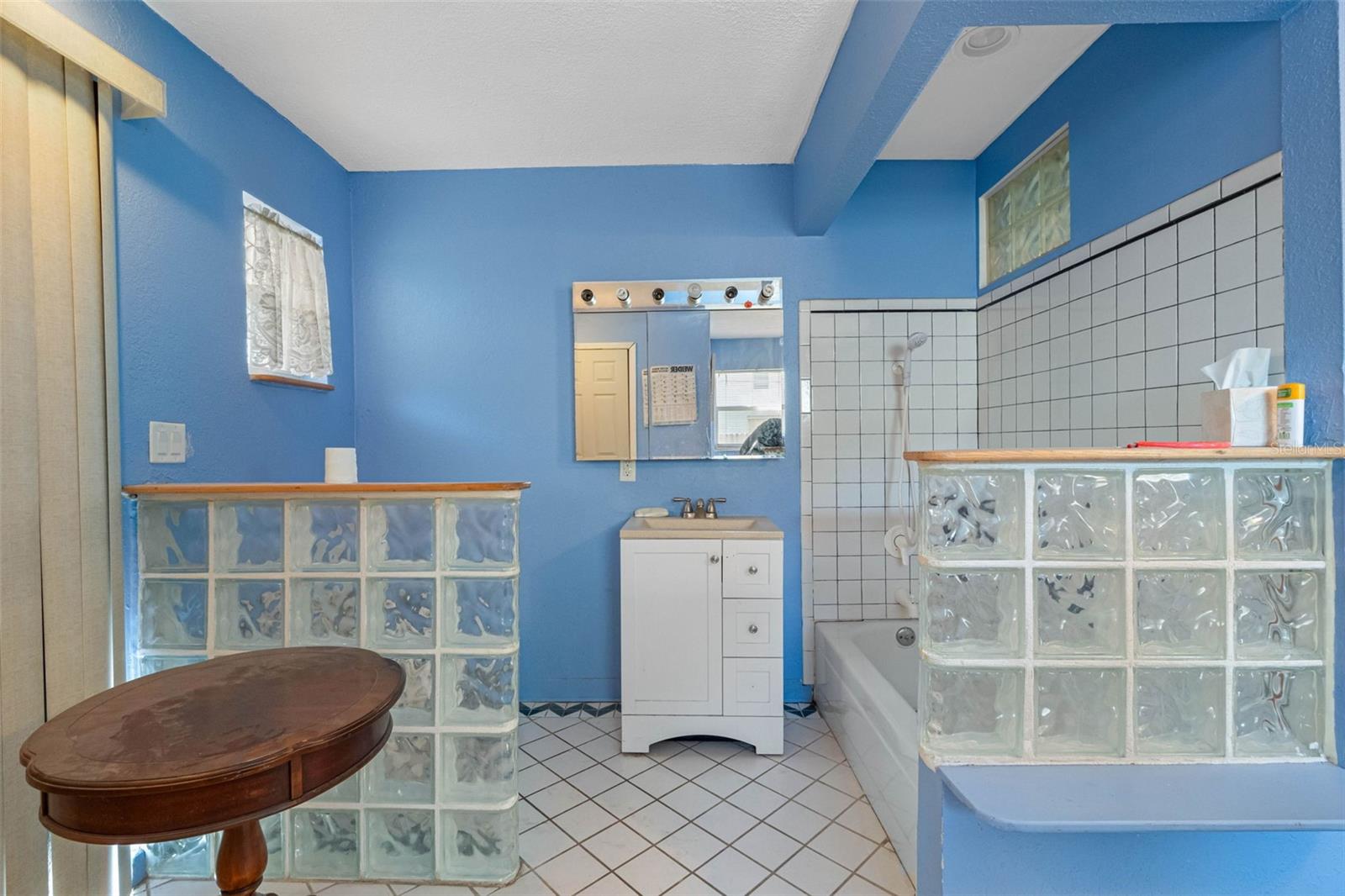 Image 6 of 37 For 3072 Rosemary Drive