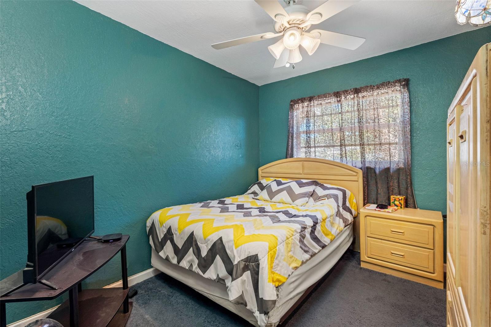 Image 8 of 37 For 3072 Rosemary Drive