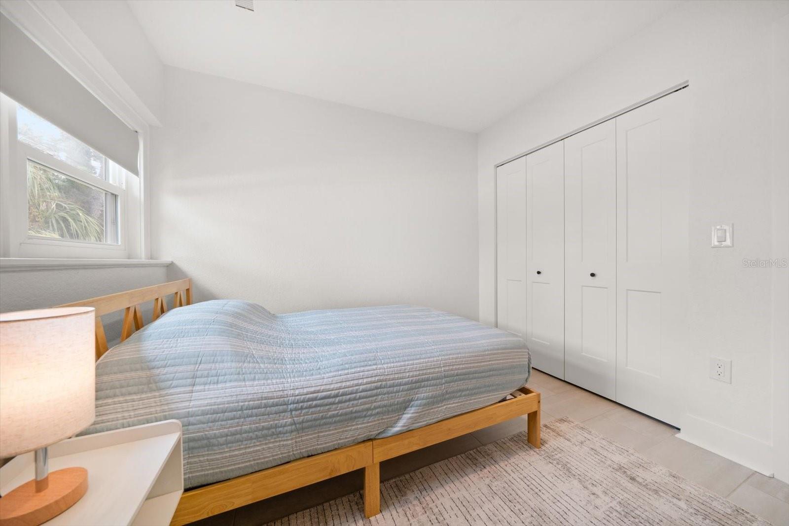 Image 41 of 42 For 1018 Bay Esplanade