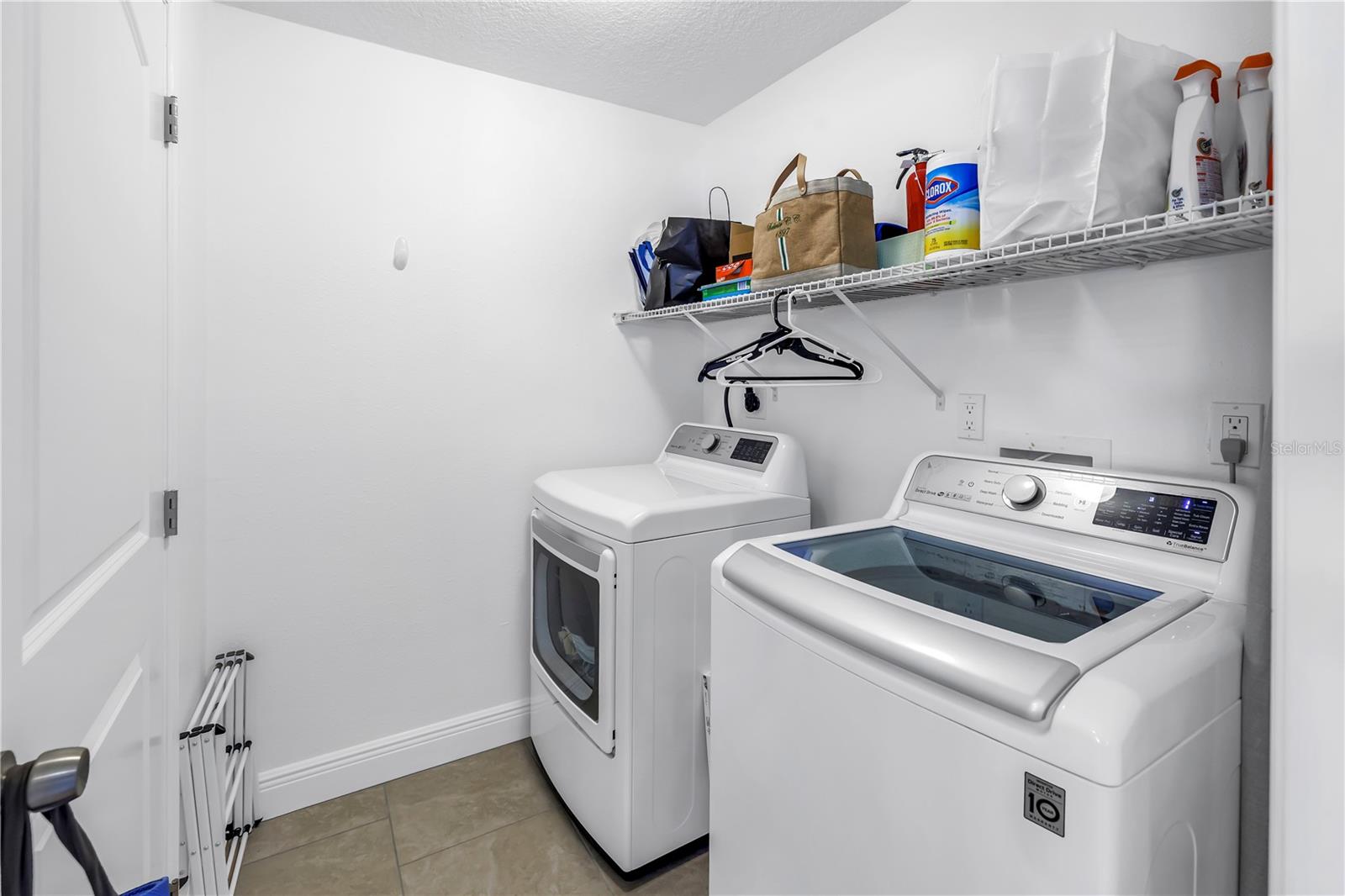 Image 22 of 37 For 100 Windrush Boulevard 1