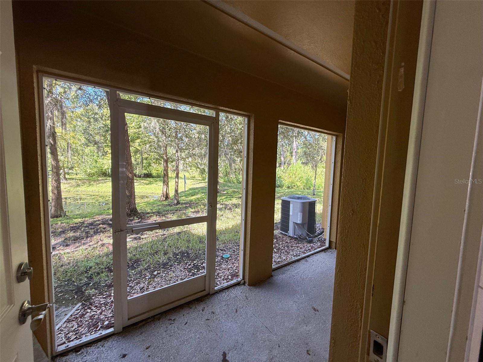 Image 19 of 52 For 7350 Black Walnut Way