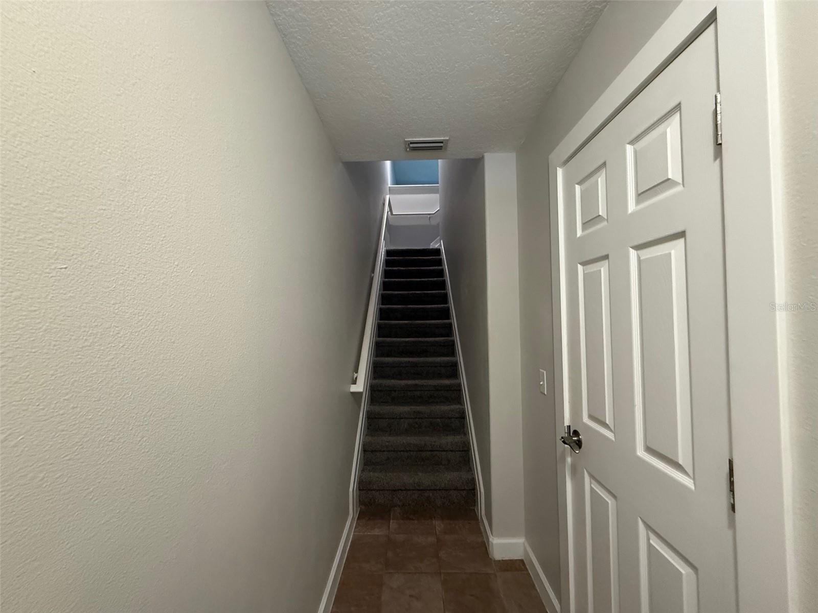 Image 9 of 52 For 7350 Black Walnut Way