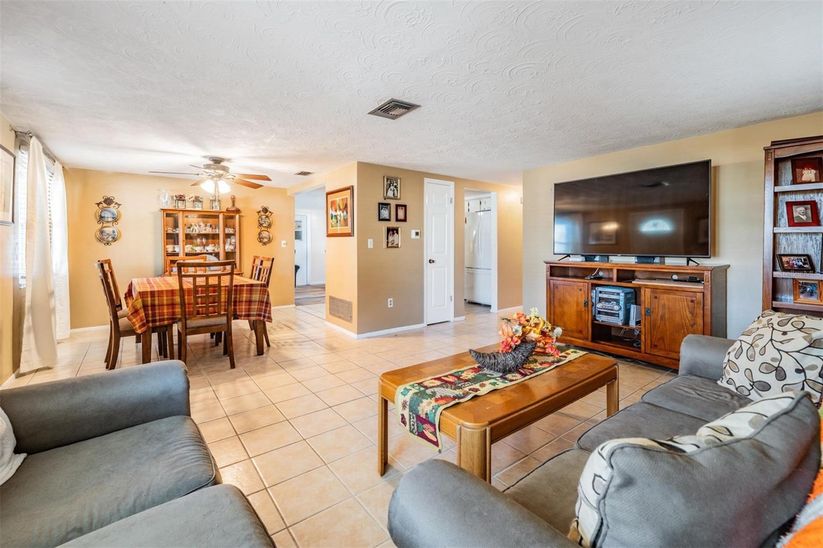 Image 4 of 20 For 3608 Umber Road