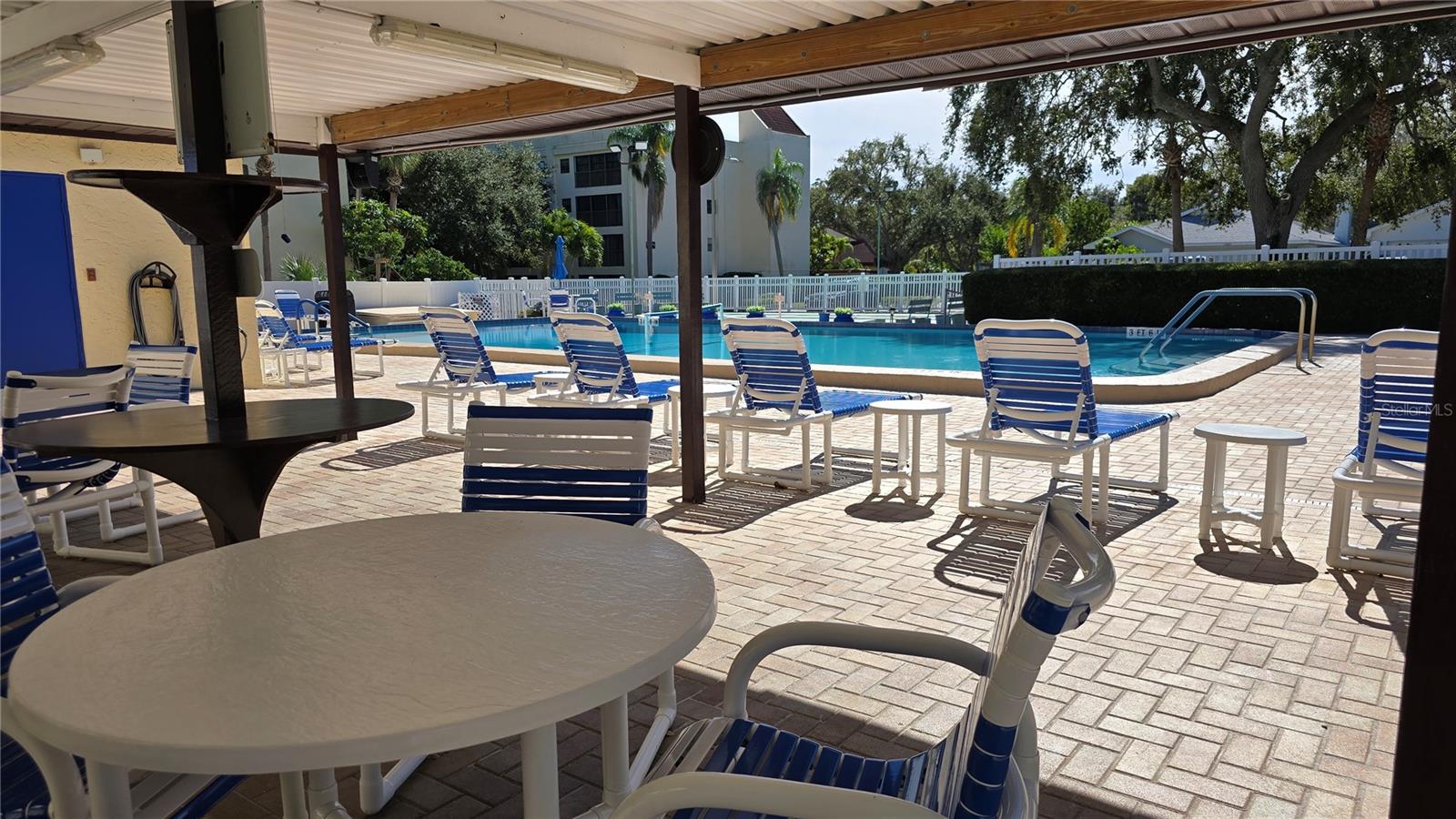 Image 27 of 32 For 11485 Oakhurst Road 1200-111