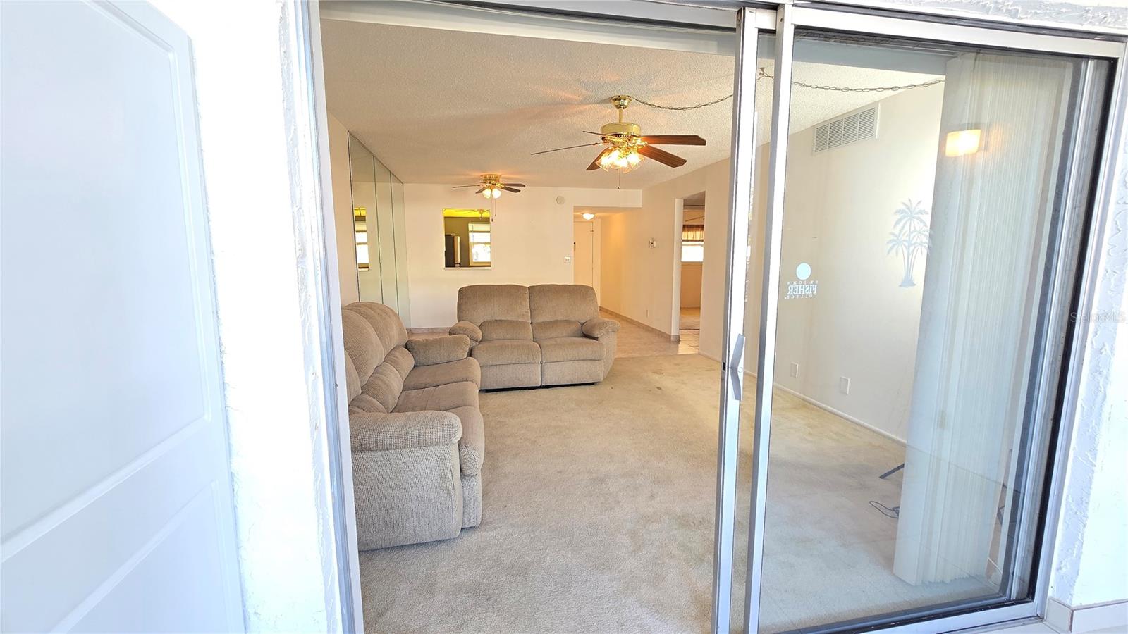 Image 8 of 32 For 11485 Oakhurst Road 1200-111