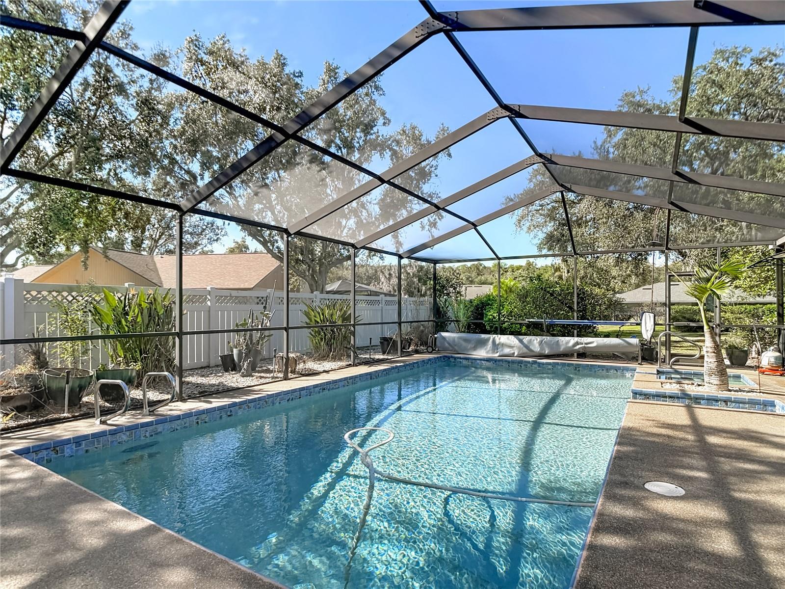 Listing photo id 23 for 6005 Pratt Street