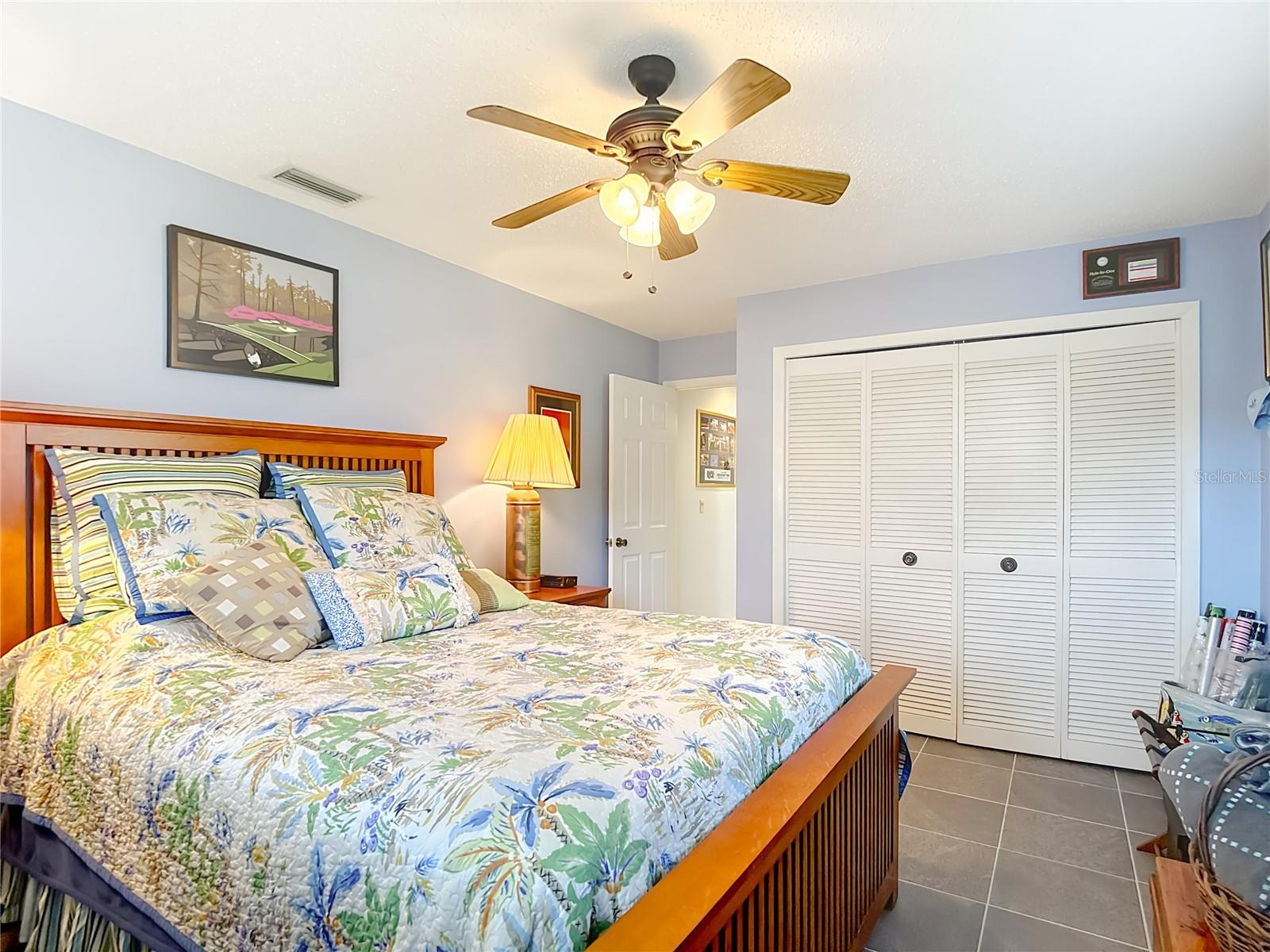 Listing photo id 47 for 6005 Pratt Street