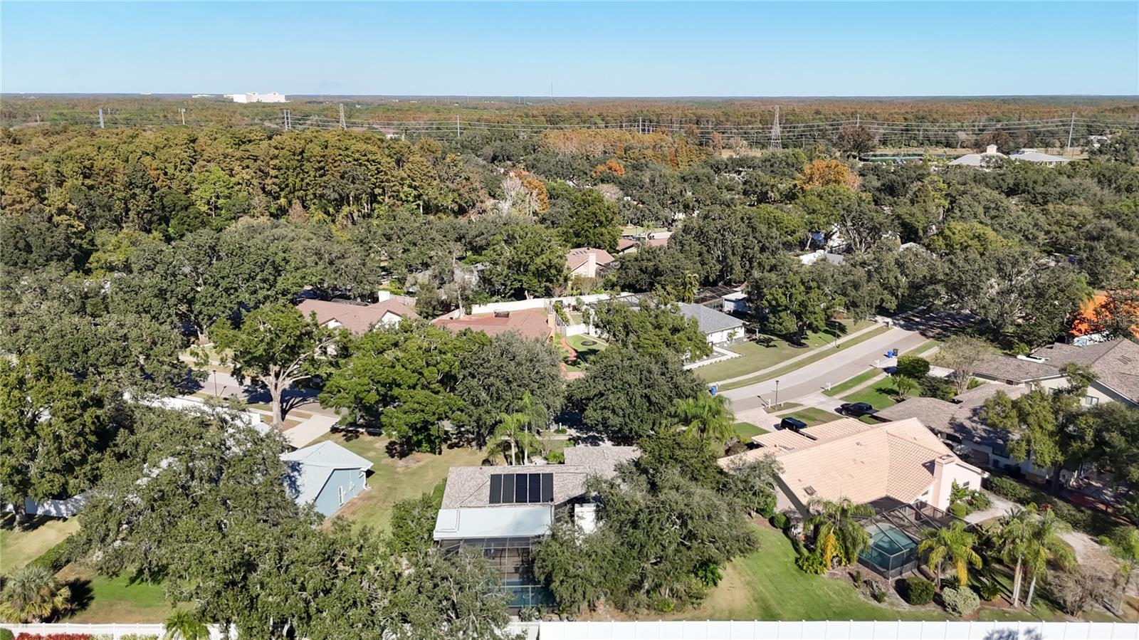 Listing photo id 80 for 6005 Pratt Street