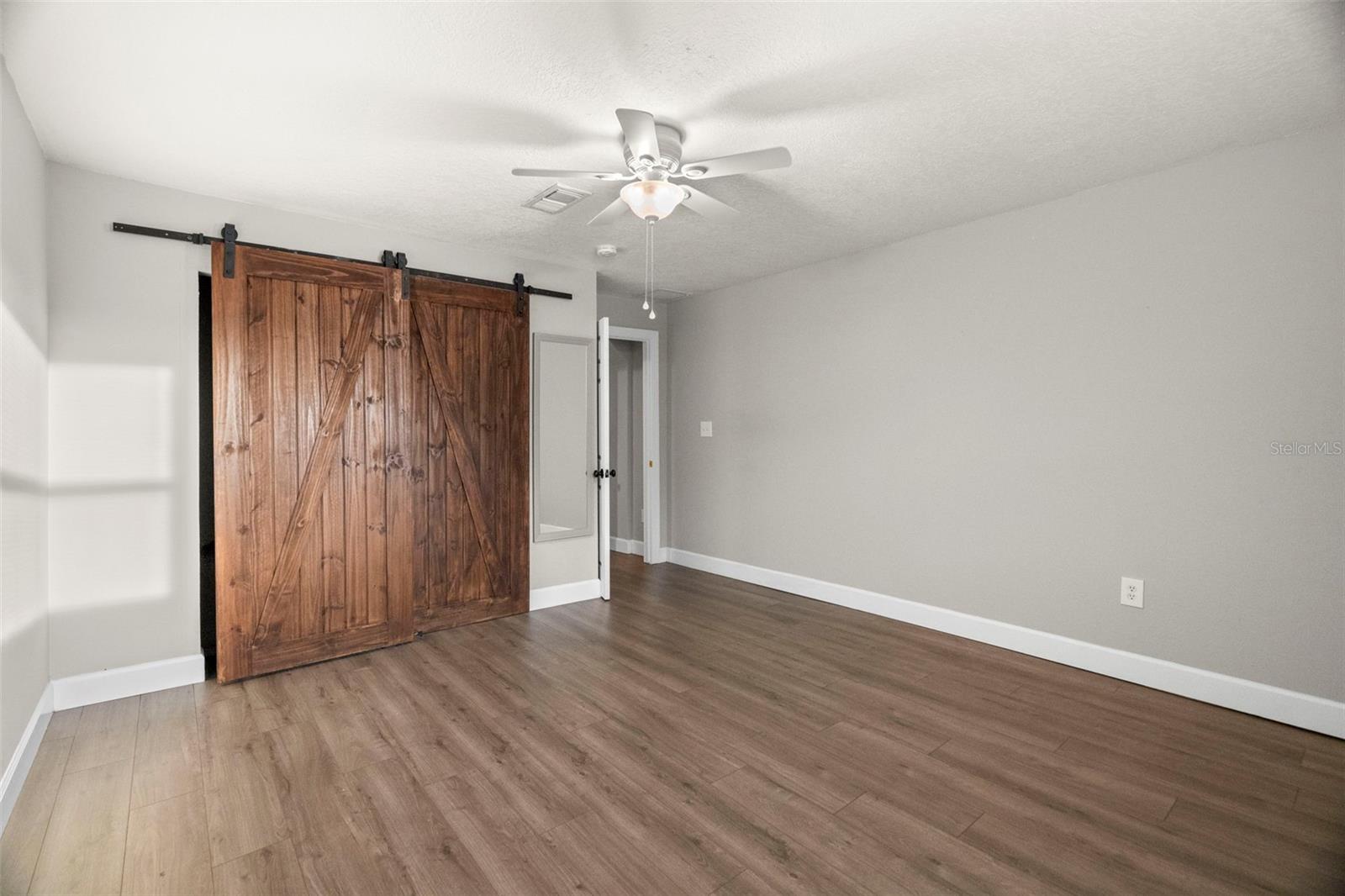 Image 17 of 34 For 1863 12th Street Sw