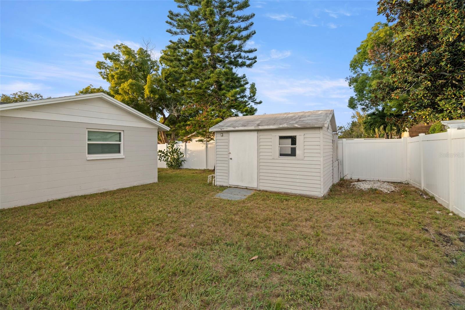 Image 28 of 34 For 1863 12th Street Sw