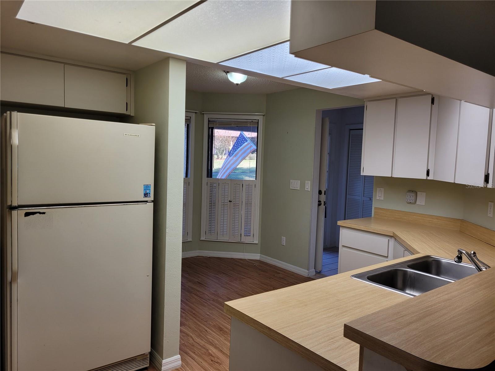 Image 13 of 35 For 6018 Bromley Circle