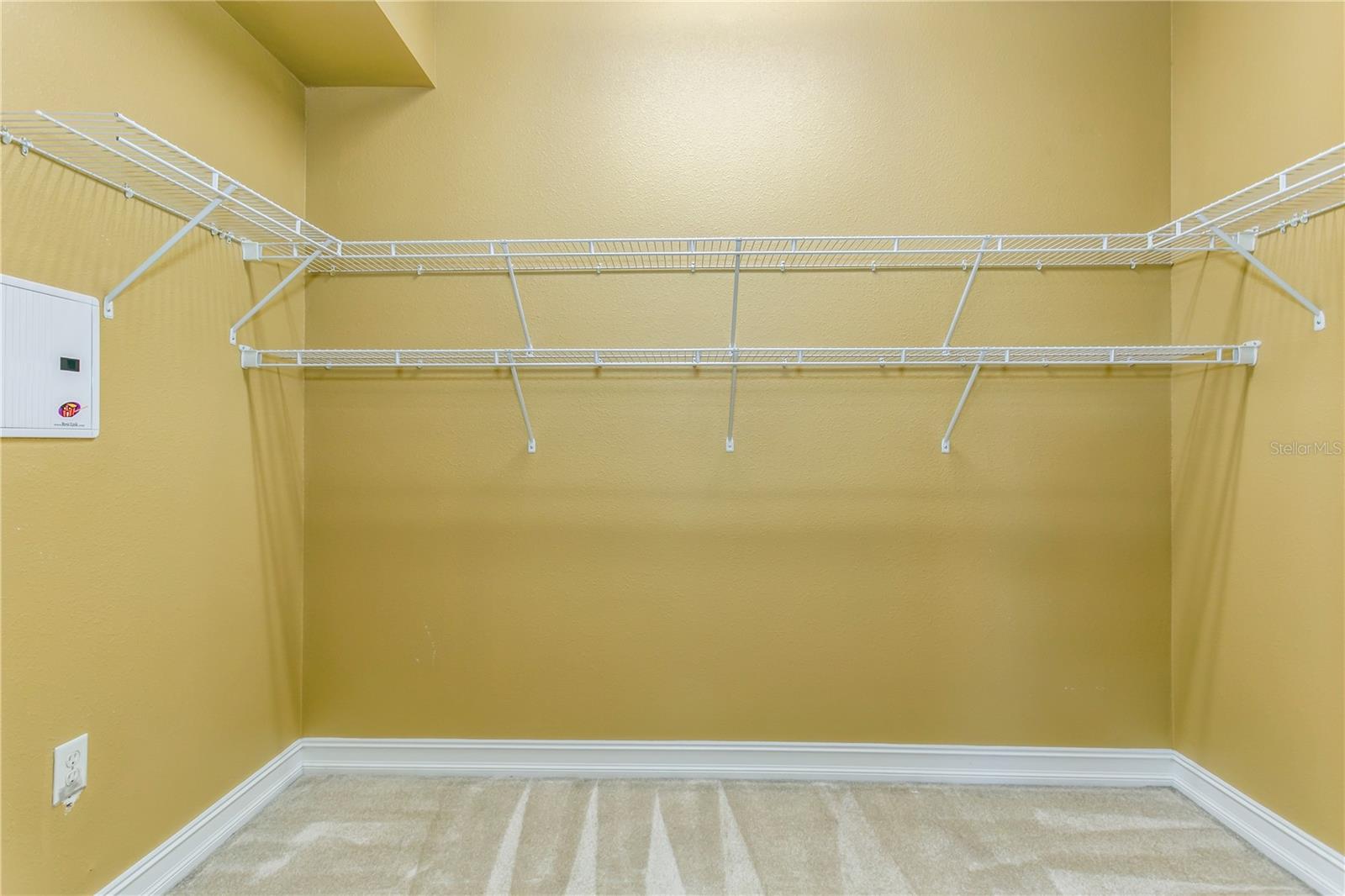 Image 25 of 35 For 10426 La Mirage Court