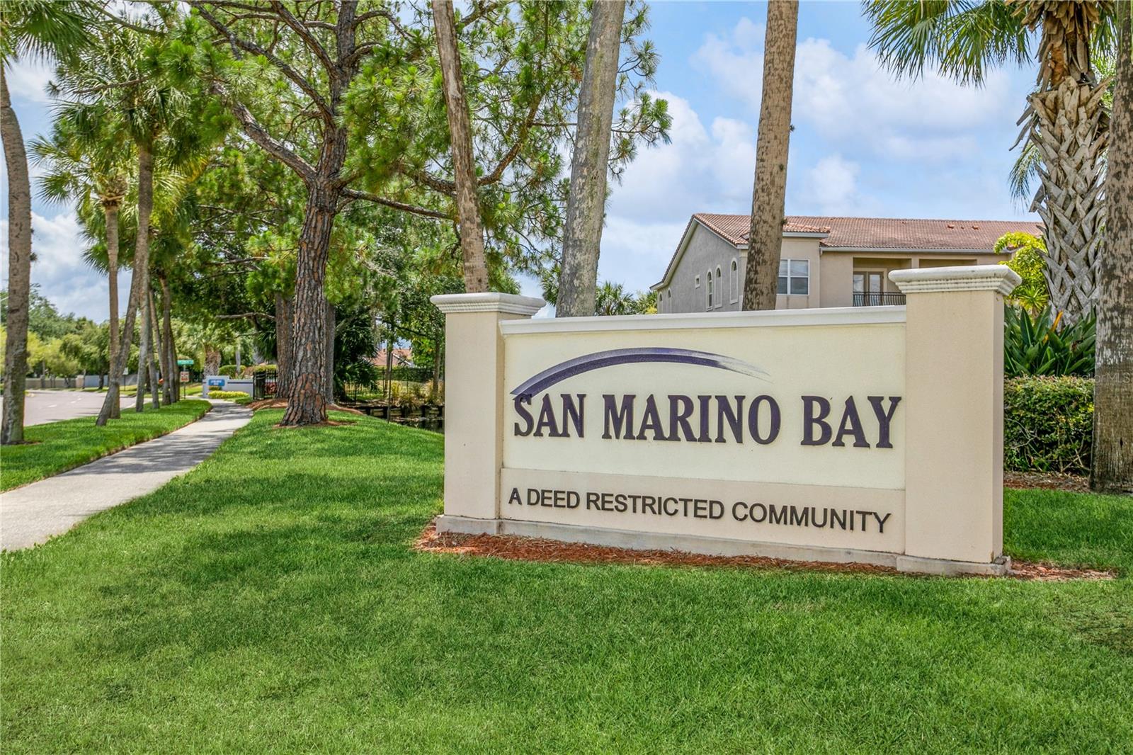 Image 29 of 35 For 10426 La Mirage Court