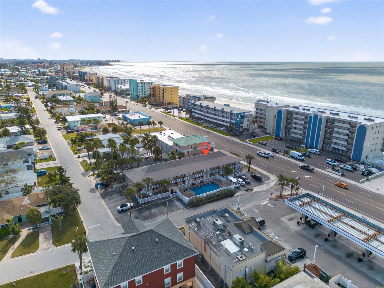 Image 18 of 19 For 14251 Gulf Boulevard 5