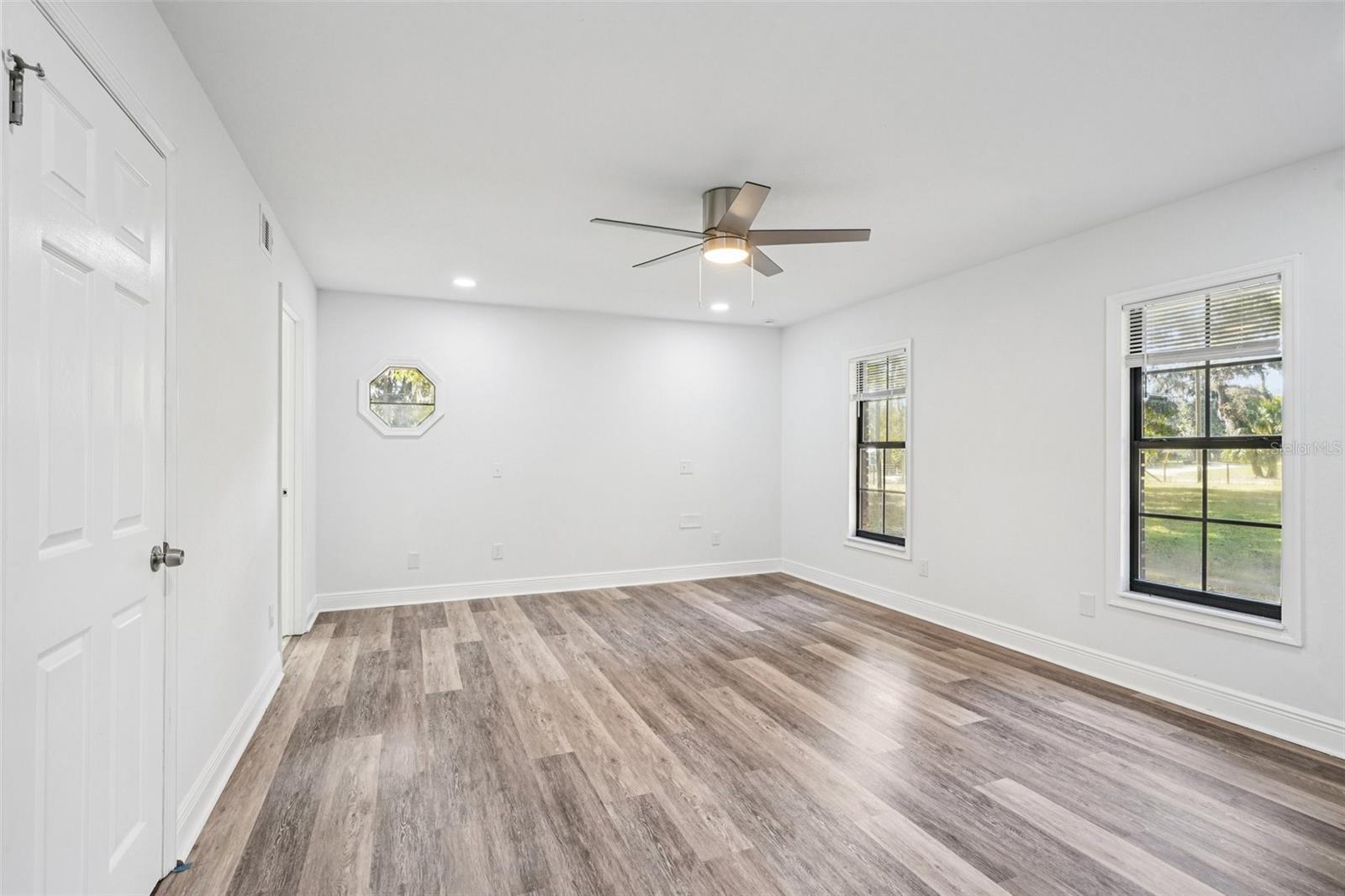 Image 18 of 41 For 5045 132nd Place