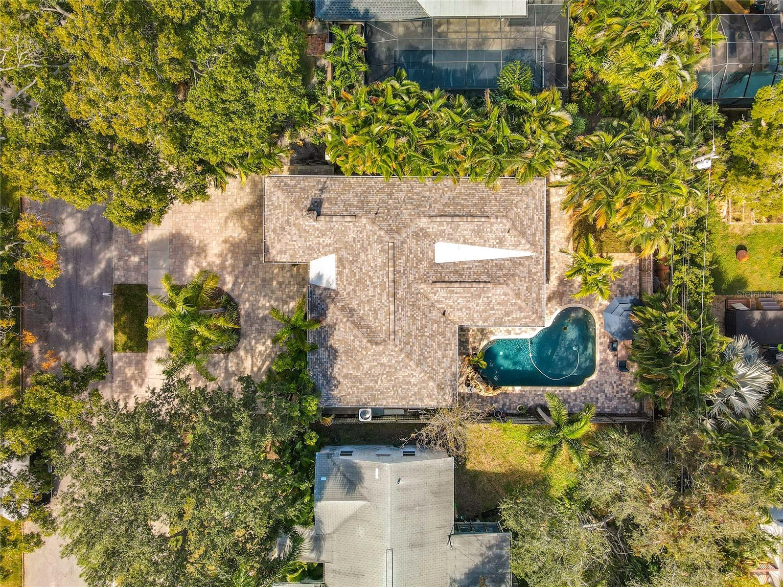 Listing photo id 47 for 2824 47th Street S