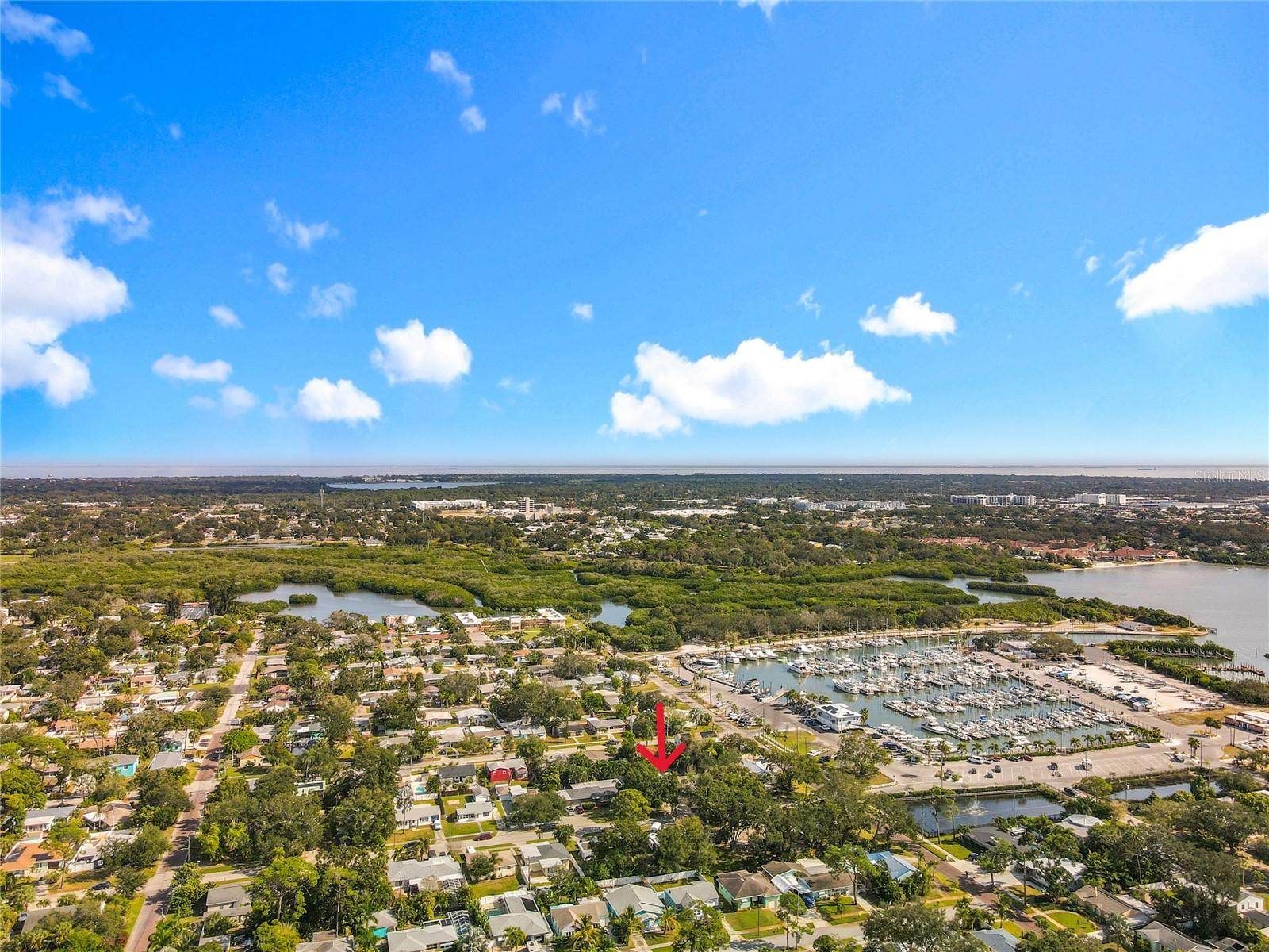 Listing photo id 56 for 2824 47th Street S