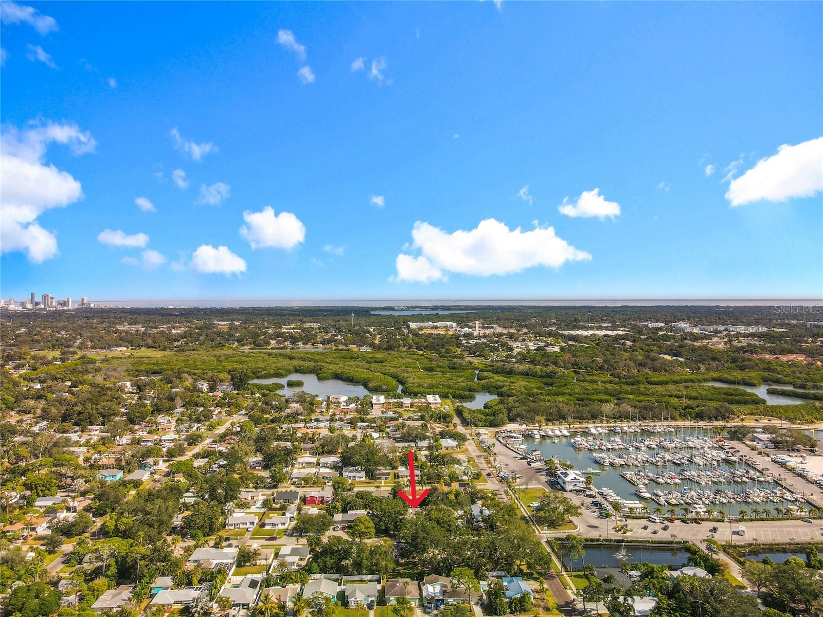 Listing photo id 57 for 2824 47th Street S