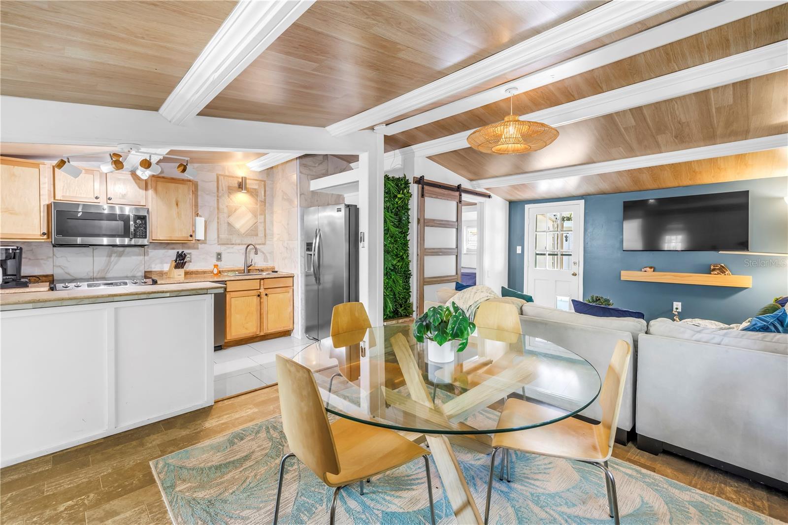 Image 2 of 30 For 844 Brookwood Drive S