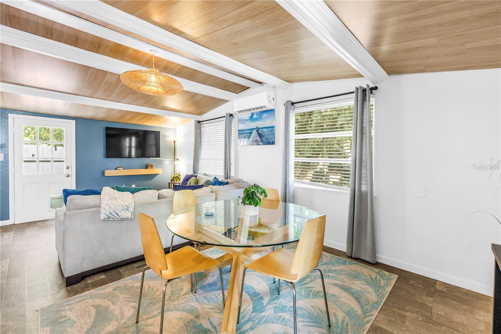 Image 4 of 30 For 844 Brookwood Drive S