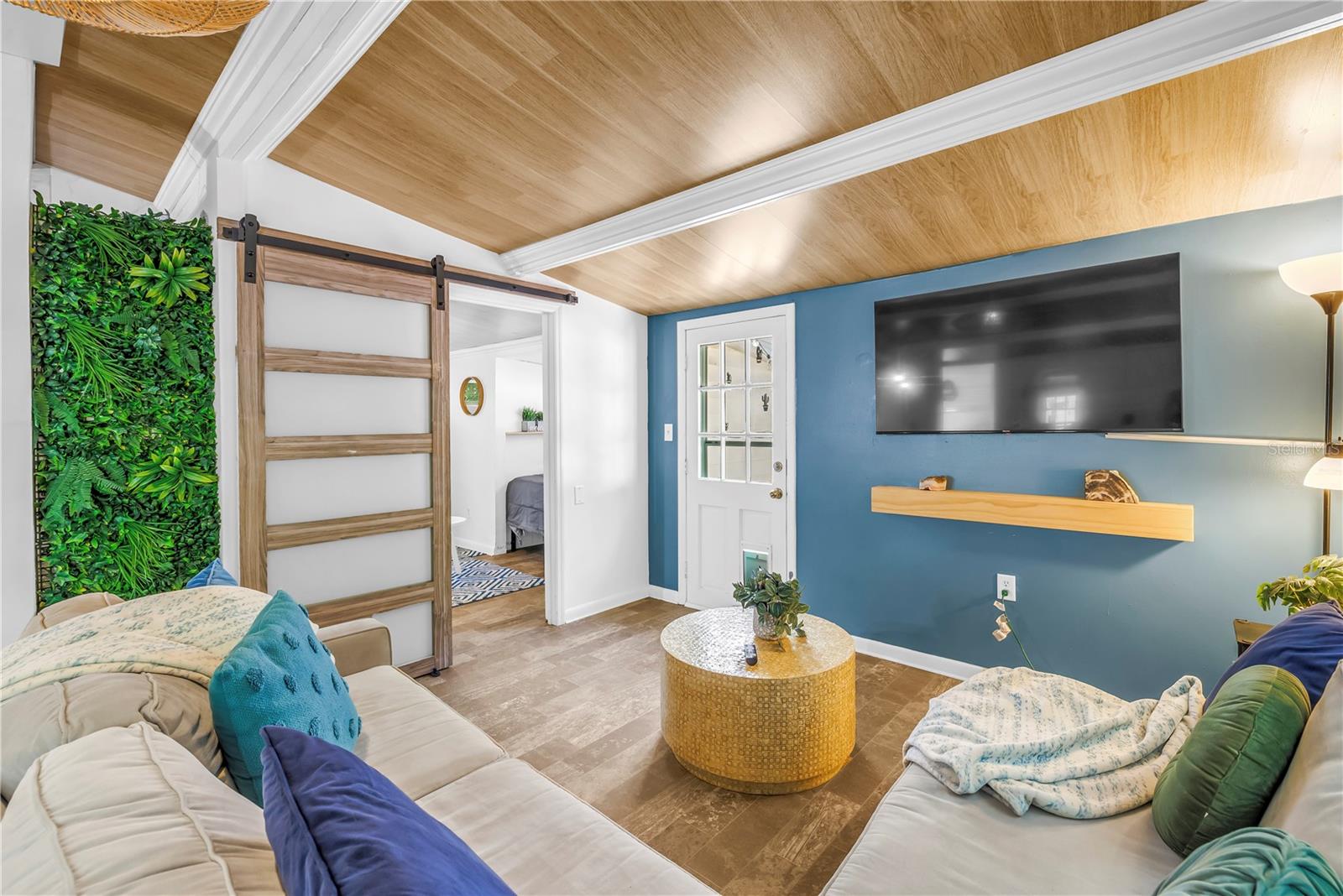 Image 6 of 30 For 844 Brookwood Drive S