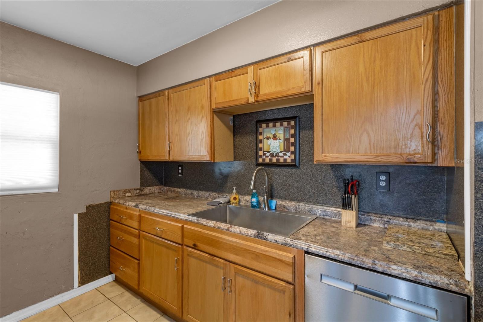 Image 18 of 57 For 1796 Harbor Drive