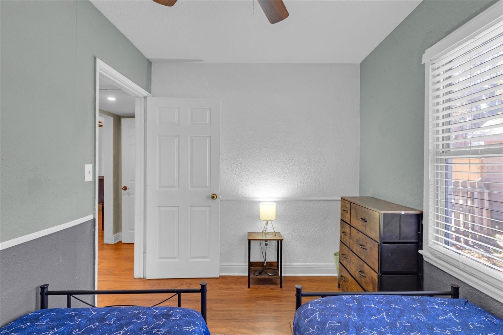 Image 27 of 57 For 1796 Harbor Drive