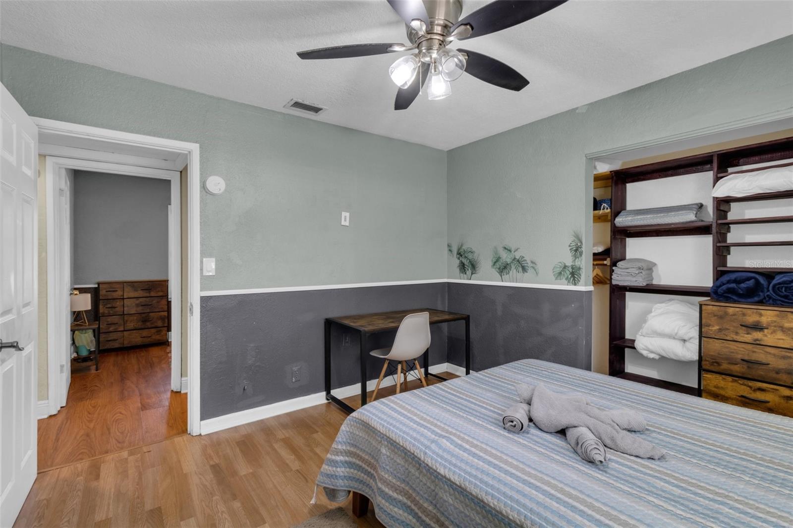 Image 29 of 57 For 1796 Harbor Drive