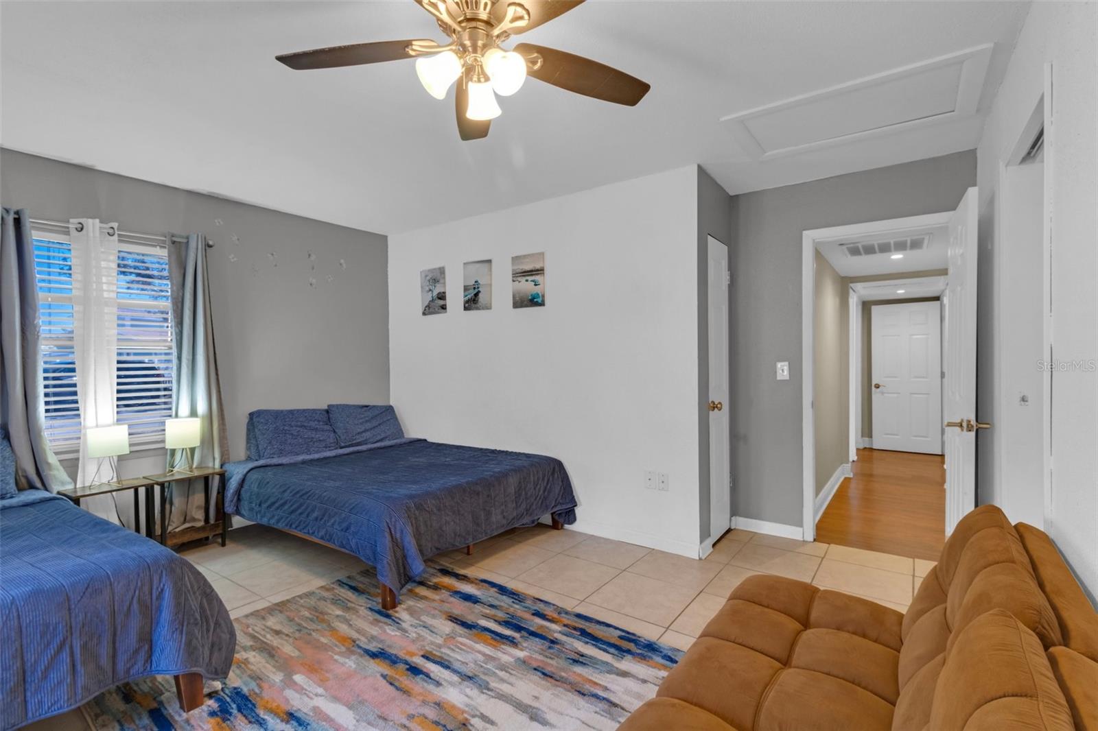 Image 33 of 57 For 1796 Harbor Drive