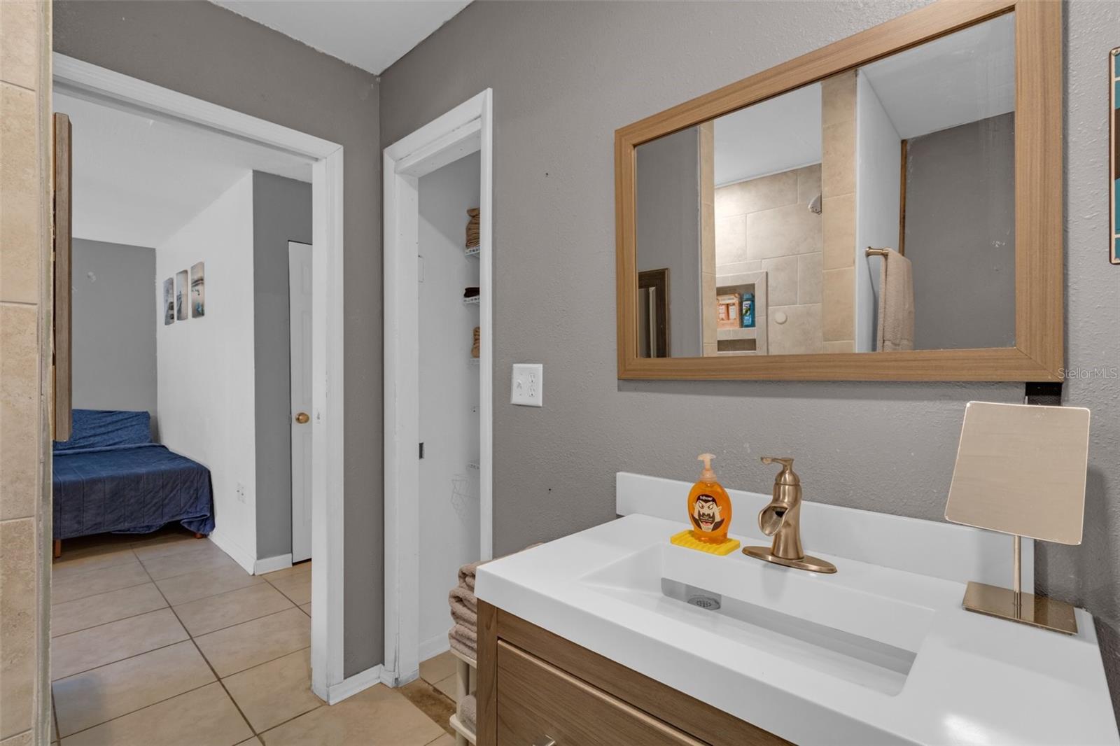 Image 37 of 57 For 1796 Harbor Drive