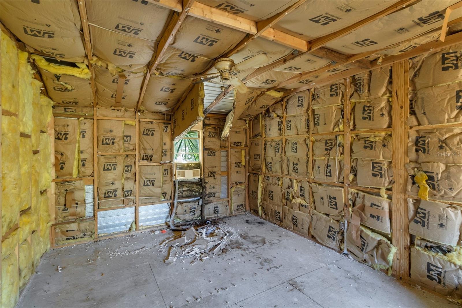 Image 43 of 57 For 1796 Harbor Drive