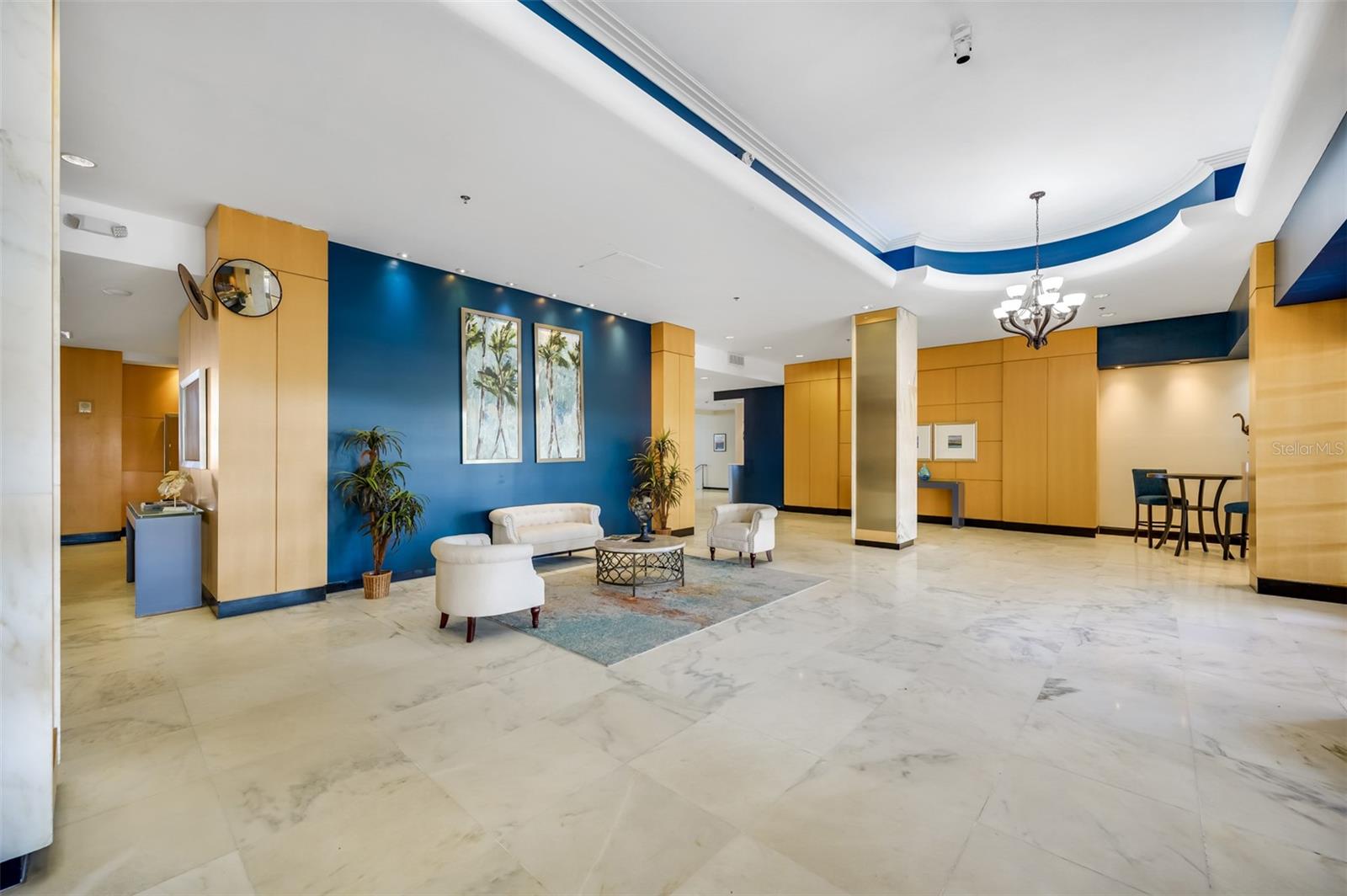 Image 4 of 55 For 880 Mandalay Avenue N207