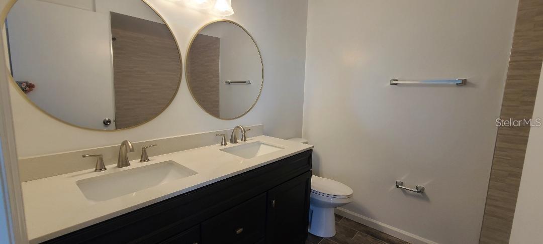 Image 12 of 24 For 1517 Chateaux De Ville Court