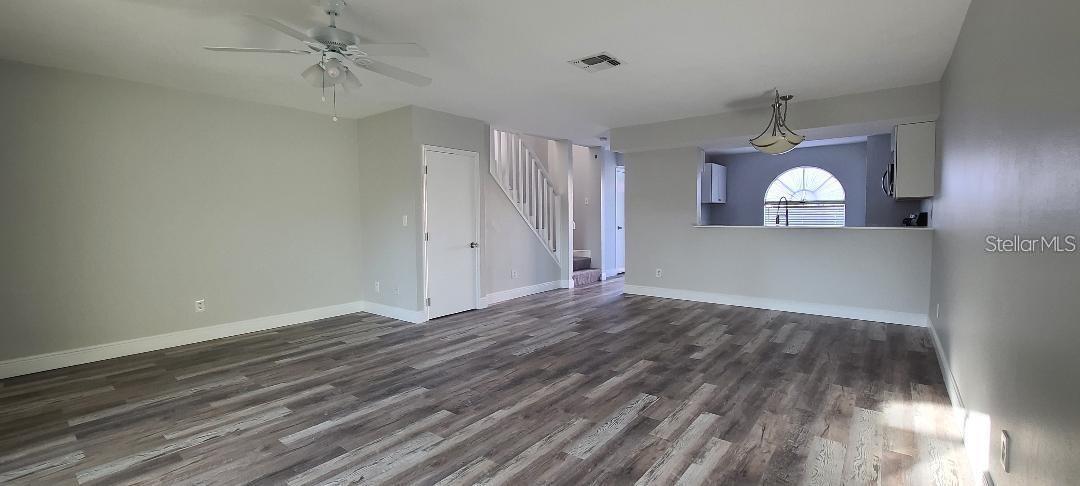 Image 2 of 24 For 1517 Chateaux De Ville Court