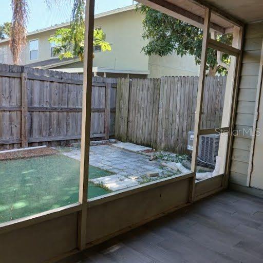 Image 22 of 24 For 1517 Chateaux De Ville Court