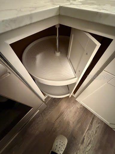 Image 8 of 24 For 1517 Chateaux De Ville Court