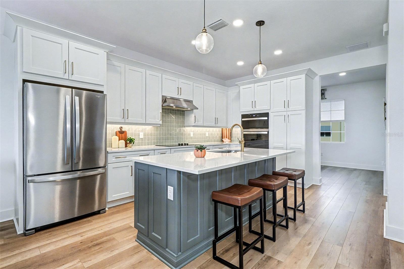 Image 15 of 38 For 9936 Key Haven Road