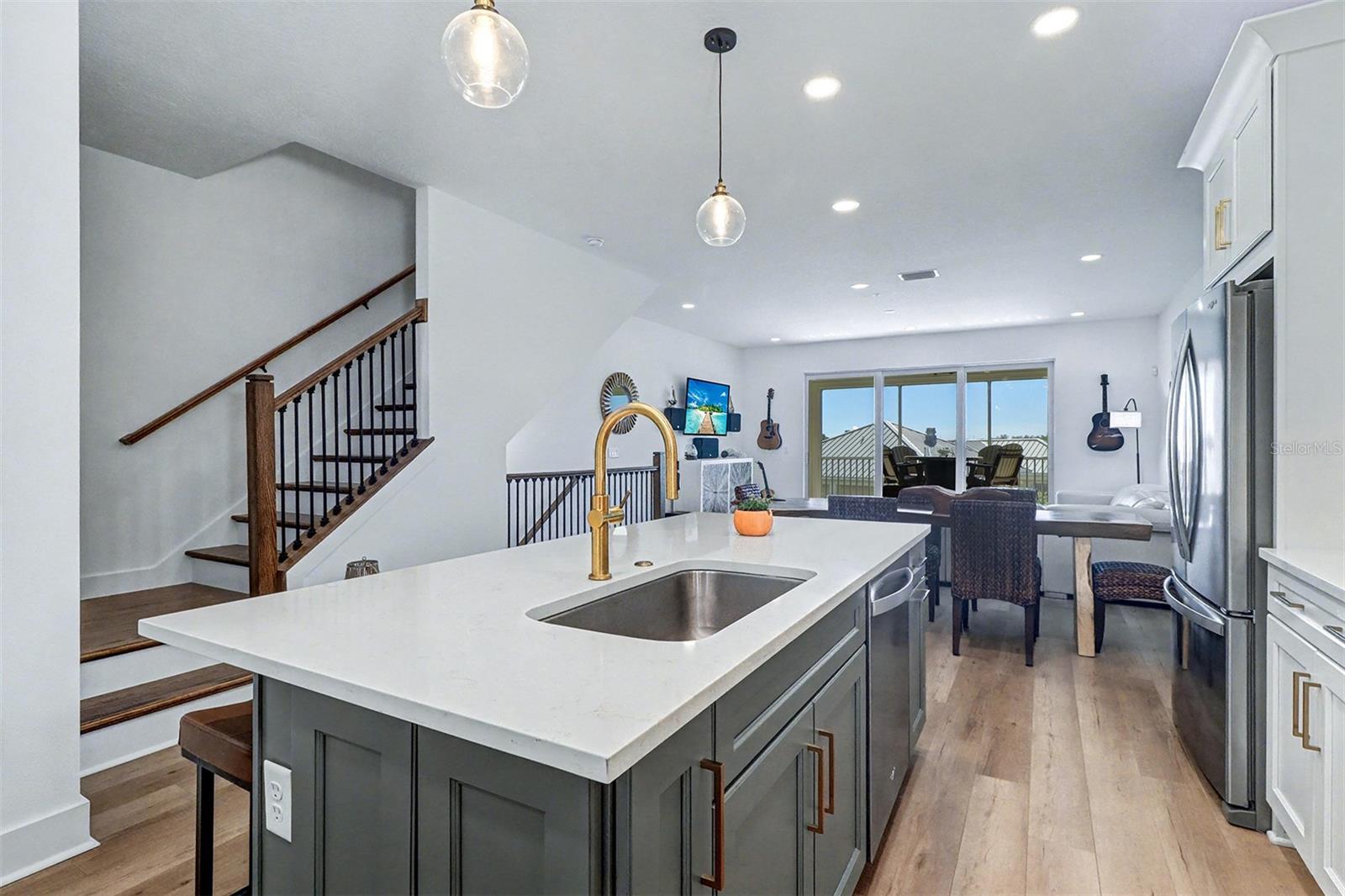 Image 18 of 38 For 9936 Key Haven Road