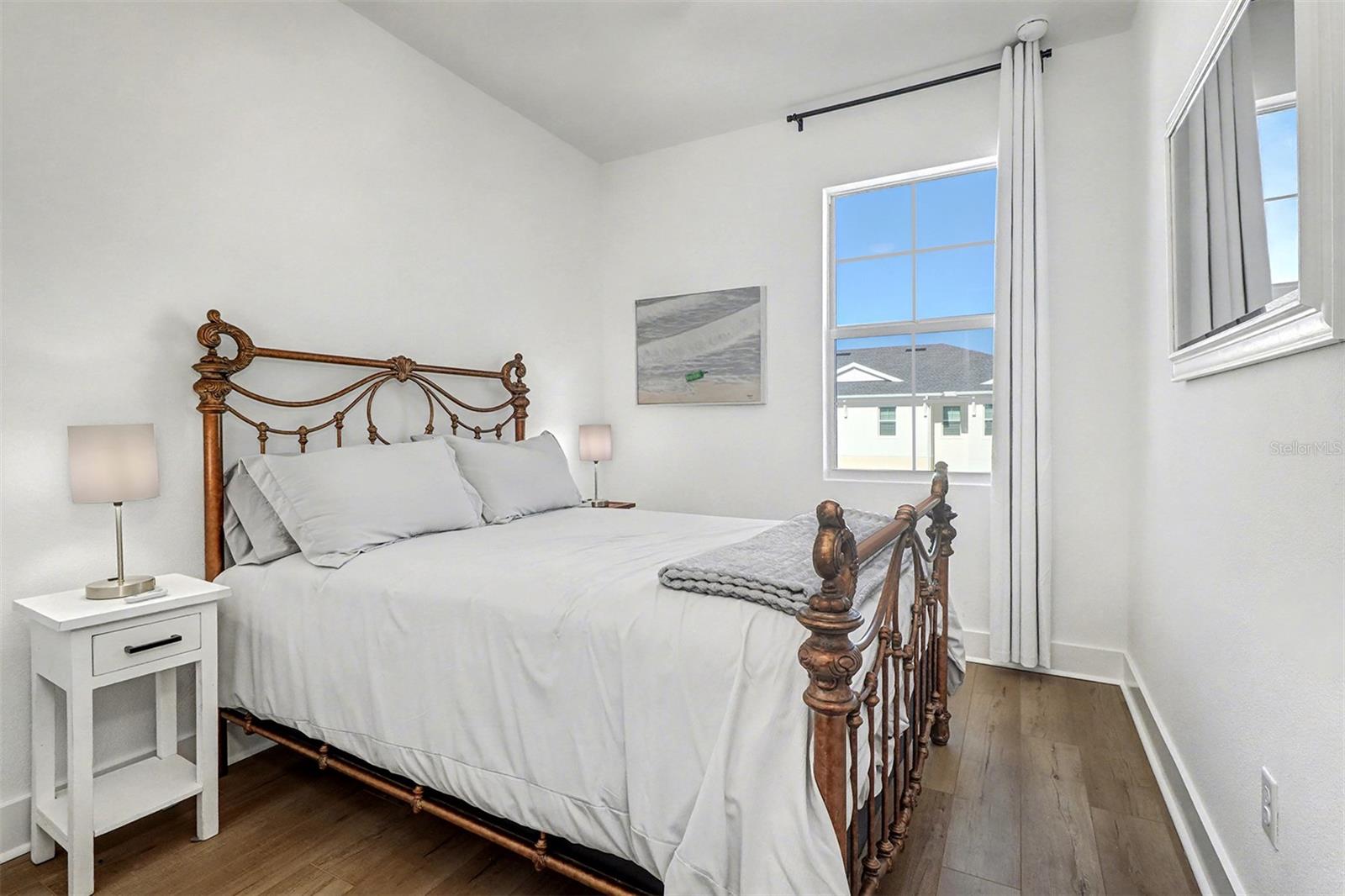 Image 28 of 38 For 9936 Key Haven Road