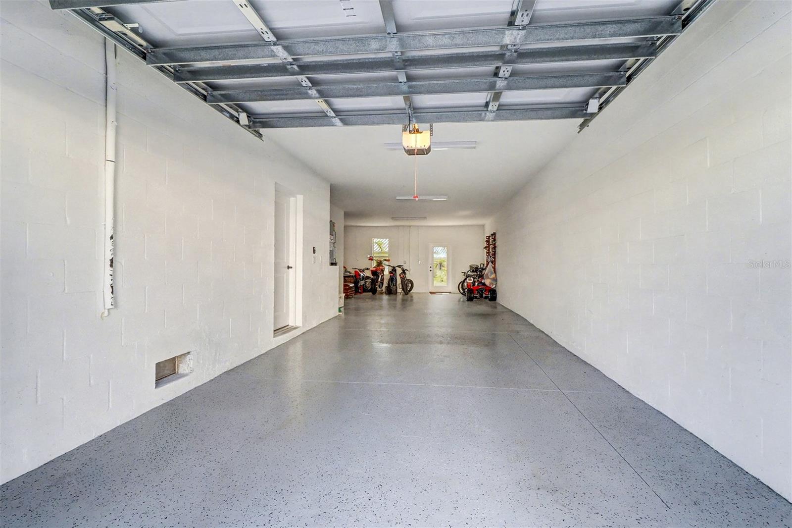 Image 33 of 38 For 9936 Key Haven Road