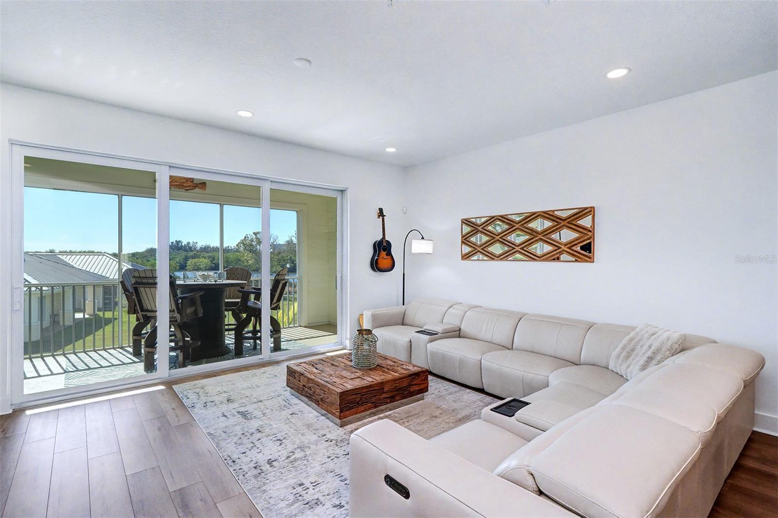 Image 7 of 38 For 9936 Key Haven Road