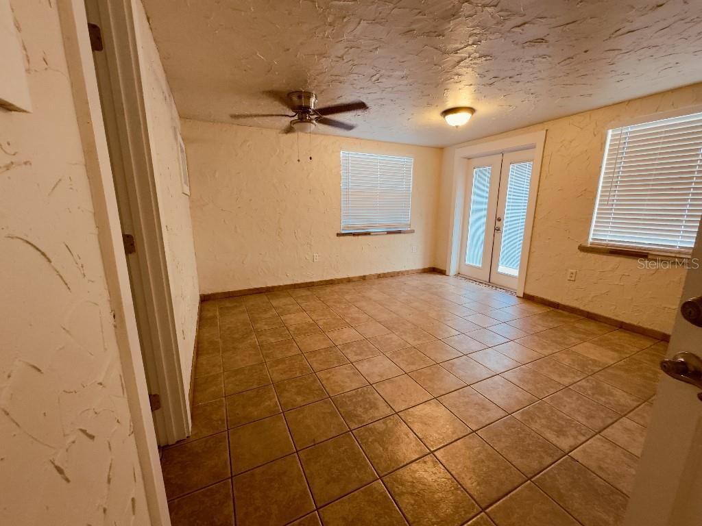 Image 15 of 37 For 20 Euclid Avenue