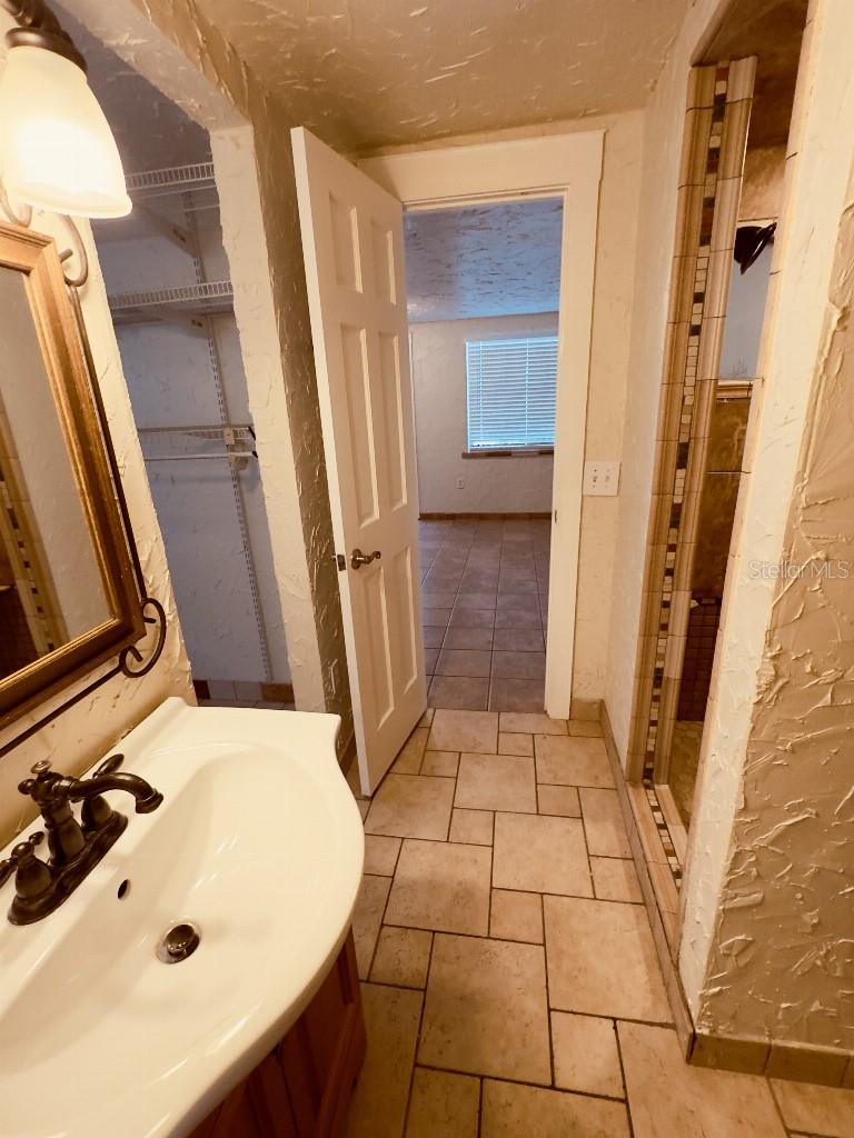 Image 17 of 37 For 20 Euclid Avenue